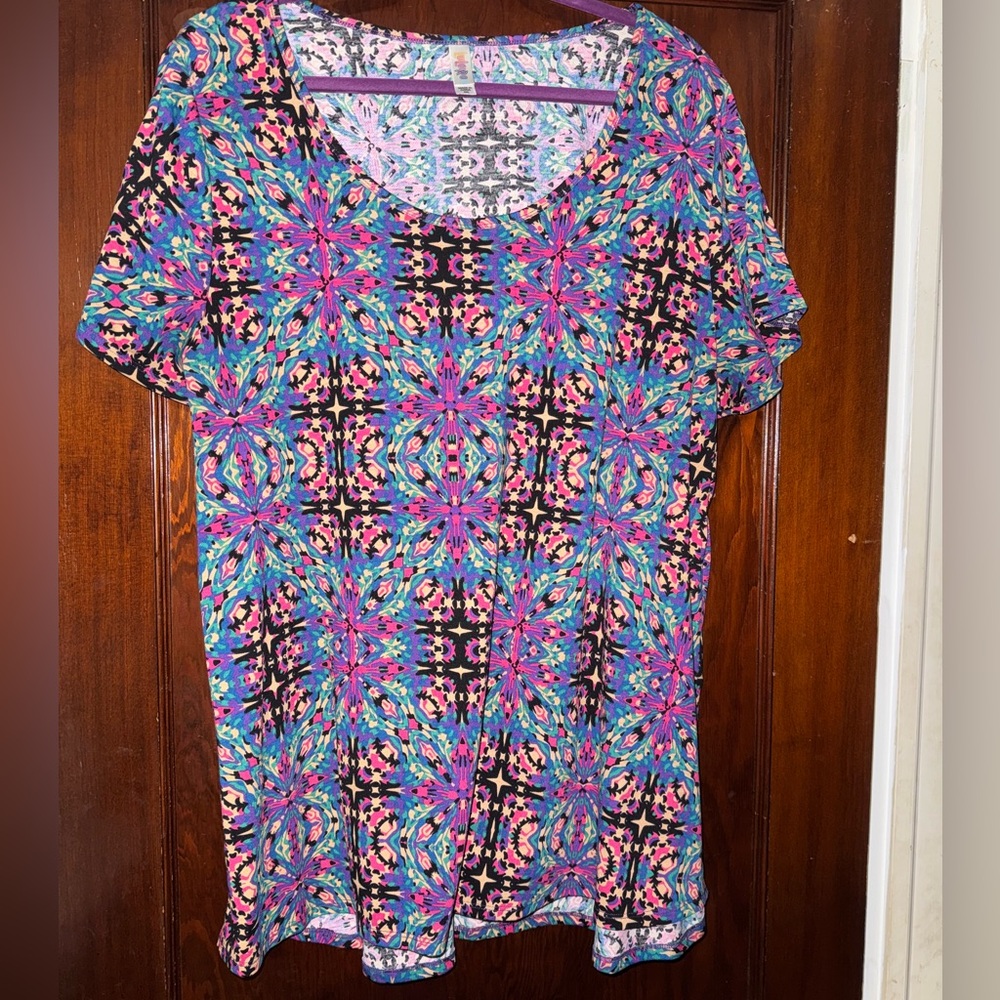 Women’s Lularoe Top Size 3X